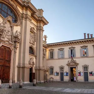 Daplace - Corso Monforte , Milan Italy